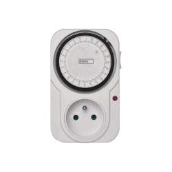 Spínacia zásuvka EMOS P5502 mechanická denná