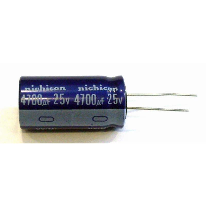 C 4700/25V kondenzátor