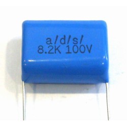 C 8.2/100V kondenzátor