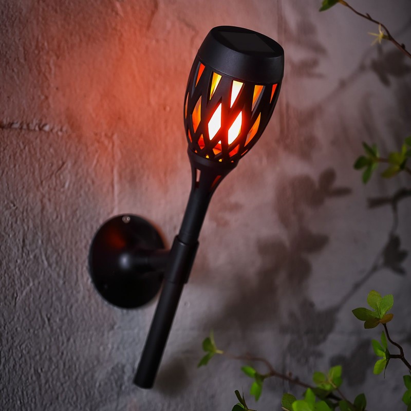 LED solárna lampa – zapichovacia / nástenná / voľne stojaca – efekt plameňa – 12 LED – 90 x 410 mm