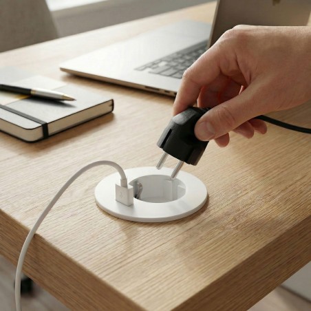 Skrytá - zabudovateľná zástrčka + USB - biela