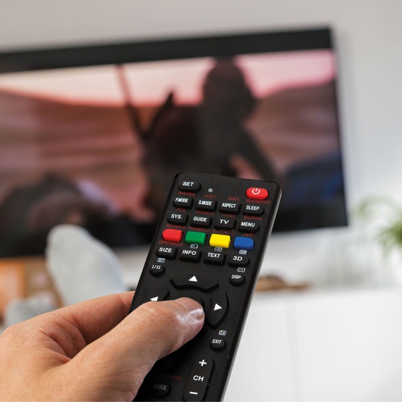 Univerzálny diaľkový ovládač k TV - k 250+ typom - čierny - 2 x AAA