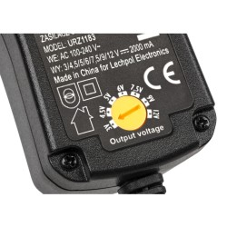 Adaptér napájací 3-12V 2000mA KEMOT URZ1183