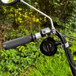 Zvukový systém s reproduktormi Bluetooth STU 103b na motocykel