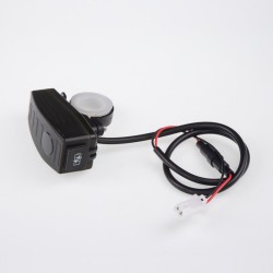 Nabíjačka USB STU 34707 s voltmetrom na motocykel