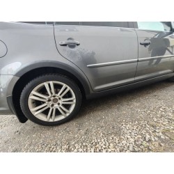 Plastové lemy blatníkov VW Touran I 2010 - 2015