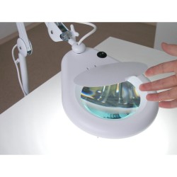 Lupa mobilná na kolieskach 5diop. SMD LED 8066D2