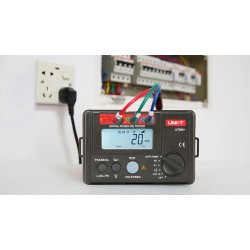 Tester prúdových chráničov UNI-T UT582+