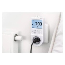 Termostat EMOS P5660FR zásuvkový s funkciou digitálneho časovača 2v1
