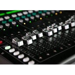 Allen & Heath SQ5 digitálny mix. pult