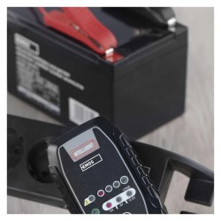 Nabíjačka autobatérií EMOS N1015 6/12V 0,8A