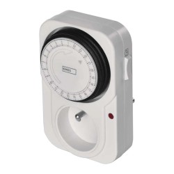 Spínacia zásuvka EMOS P5502 mechanická denná