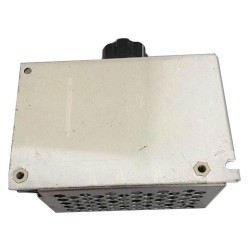 Stmievač a regulátor otáčok pre komutátorové motory do 4000W s krytom