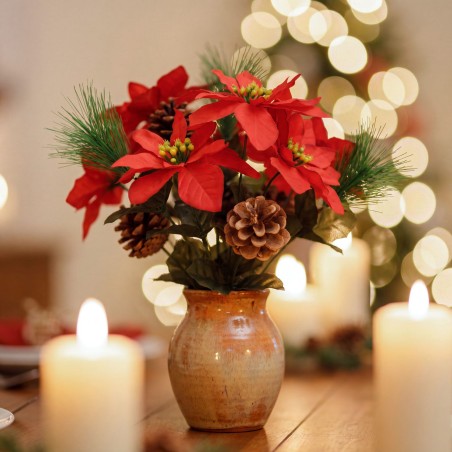 Dekorácia poinsettia – s 3 kvetmi a šiškou – tmavočervená – 34 cm